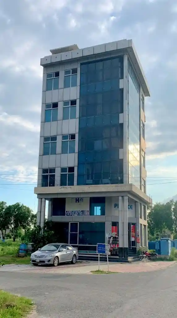1 Kanal Corner House